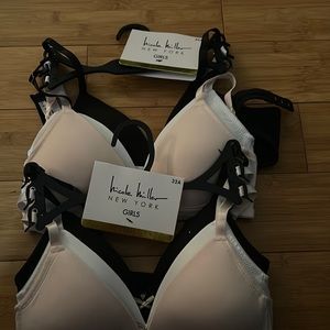 6 bras for girls with original hanger and tag 32 A